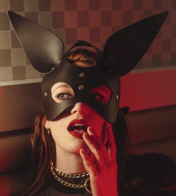 Masque Oreilles Lapin Noir & Gold
