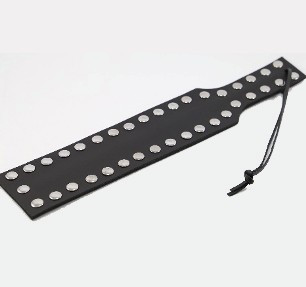 Paddle en Cuir Clous Noir
