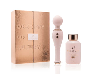 Coffret objets de luxe - Huile de massage et vibromasseur